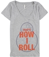 Live and Tell Womens That's How I Roll Graphic T-Shirt gray M